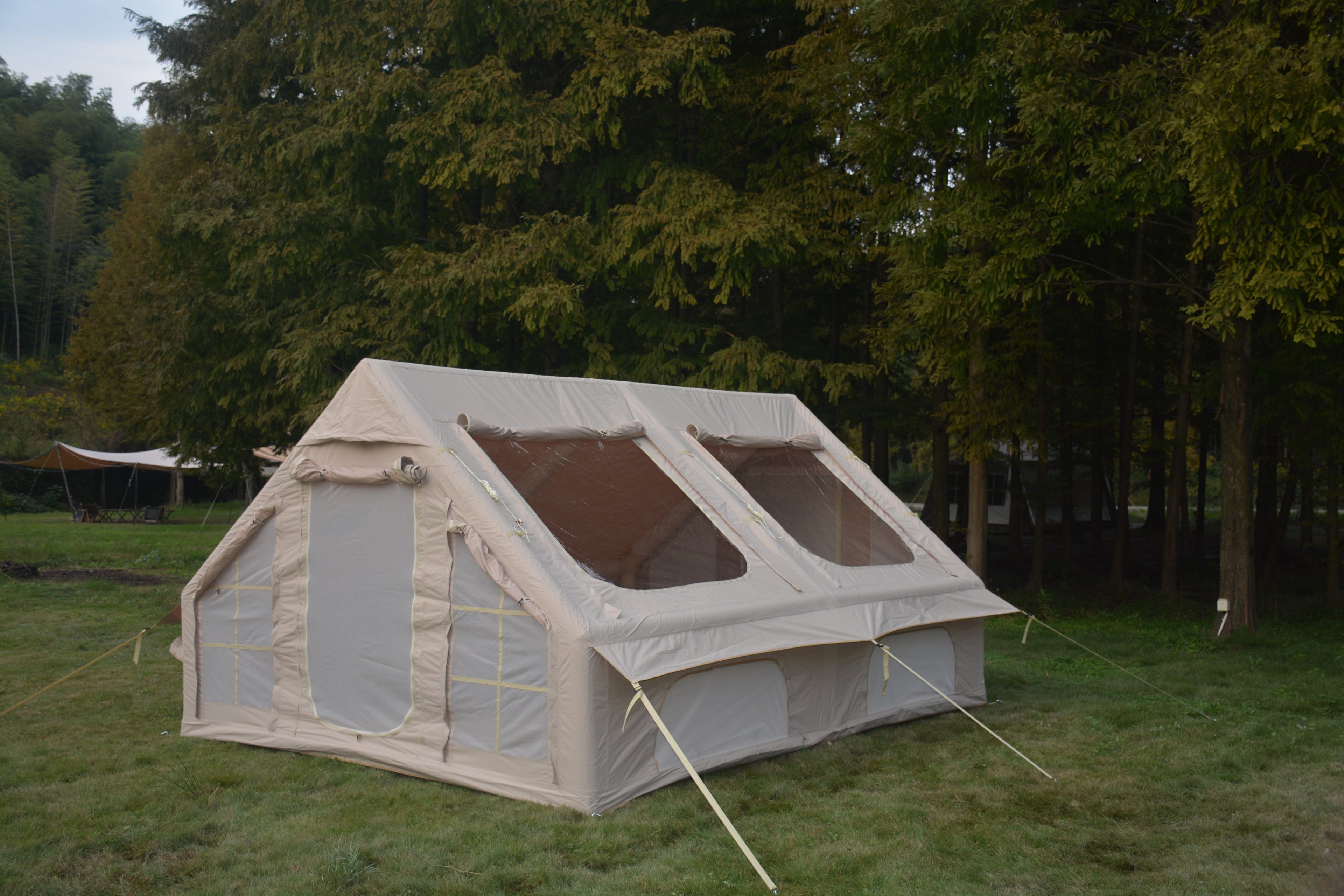 9.8 x 13 ft Inflatable Camping Tent with Hand Pump