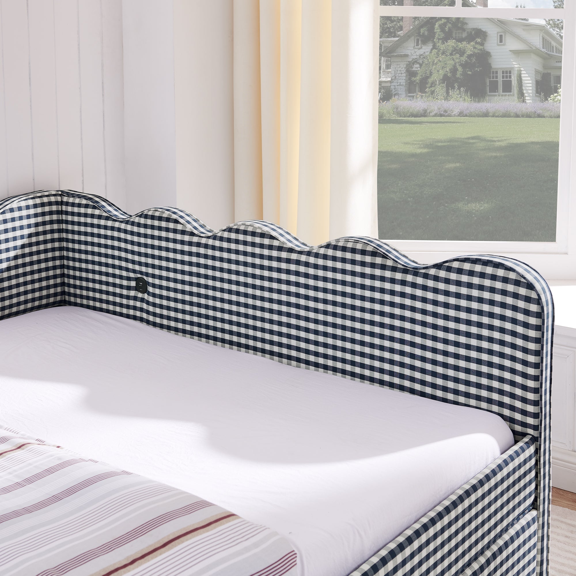 Queen Size Cozy Gingham Daybed with Two Storage Drawers and USB Port