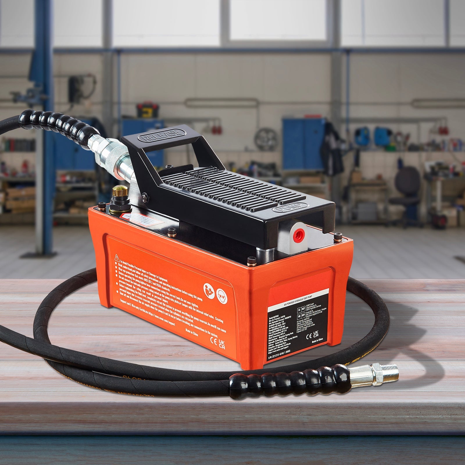 Air Hydraulic Pump with 10,000 PSI Capacity and 1/2 Gal Reservoir