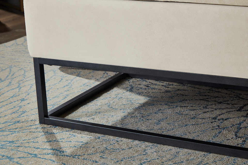 58.6" Bed Bench with Metal Base and Storage