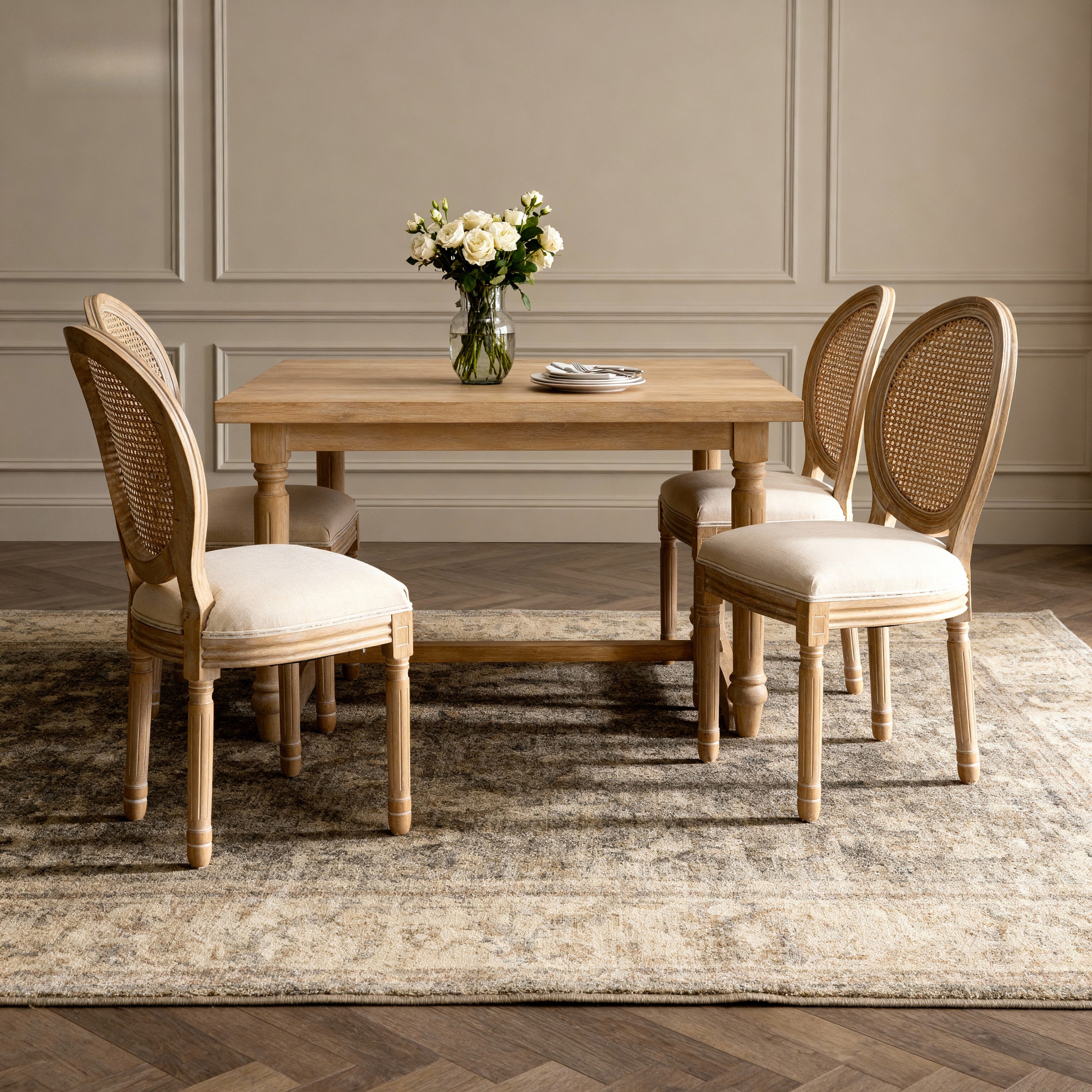 French Style Solid Wood Frame Seating for Dining
