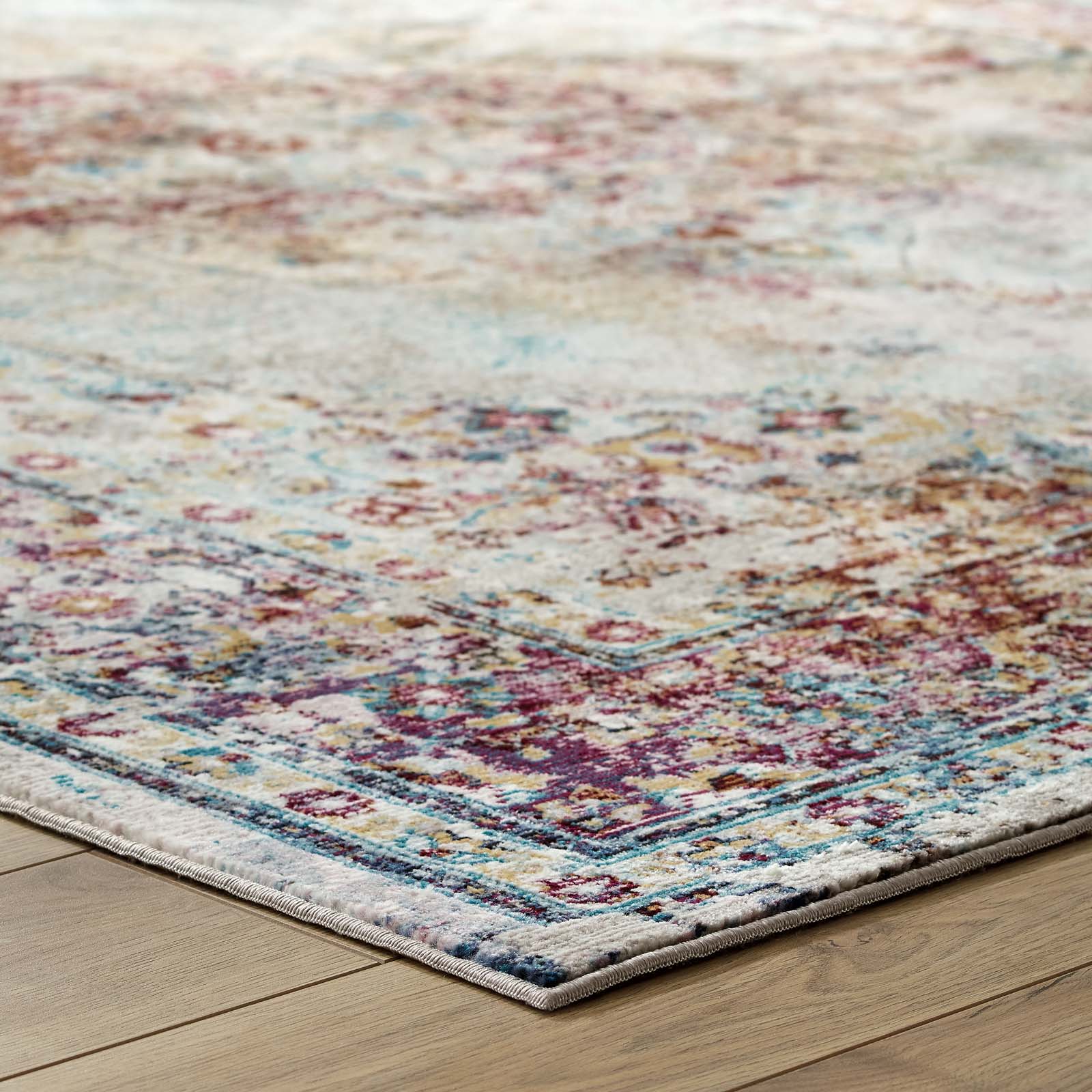 Success Merritt Transitional Distressed Floral Vintage Medallion 4x6 Area Rug by Modway