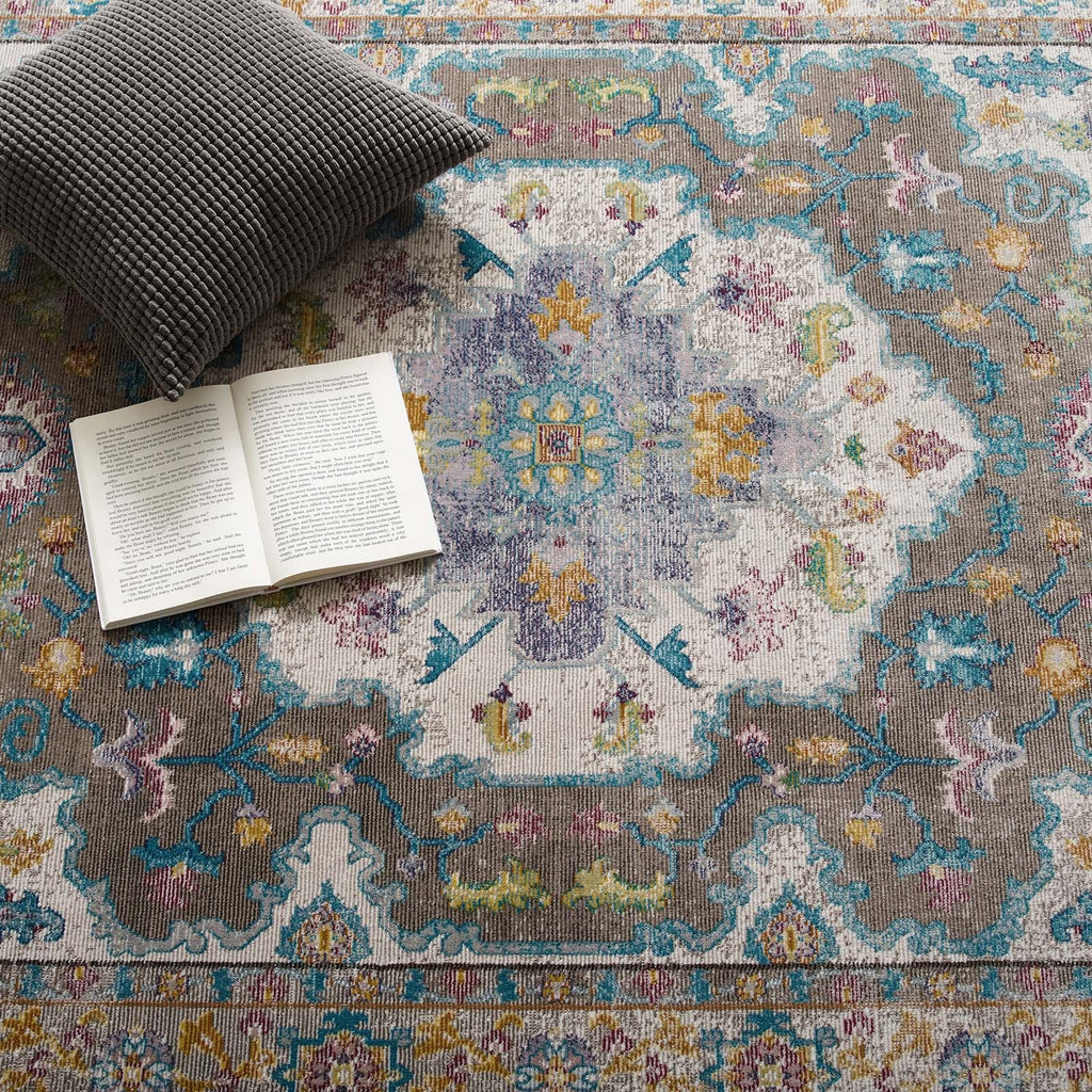 Success Anisah Distressed Floral Vintage Medallion 4x6 Area Rug by Modway