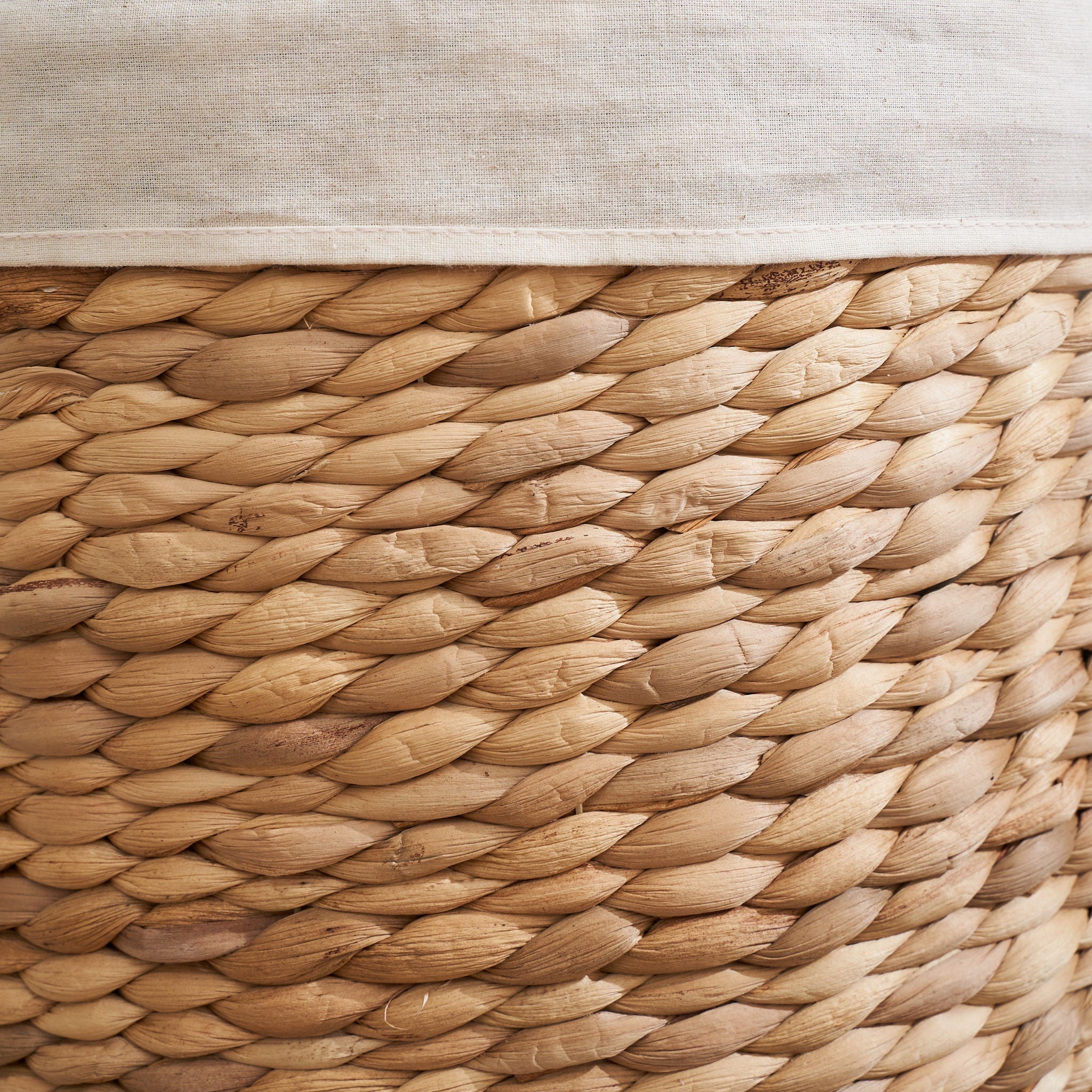 Round Tall Water Hyacinth Woven Wicker Laundry Hamper With Lid - For Clothes, Toys And Book Storage With Removable Liner - 15" X 15" X 20" - Natural Brown