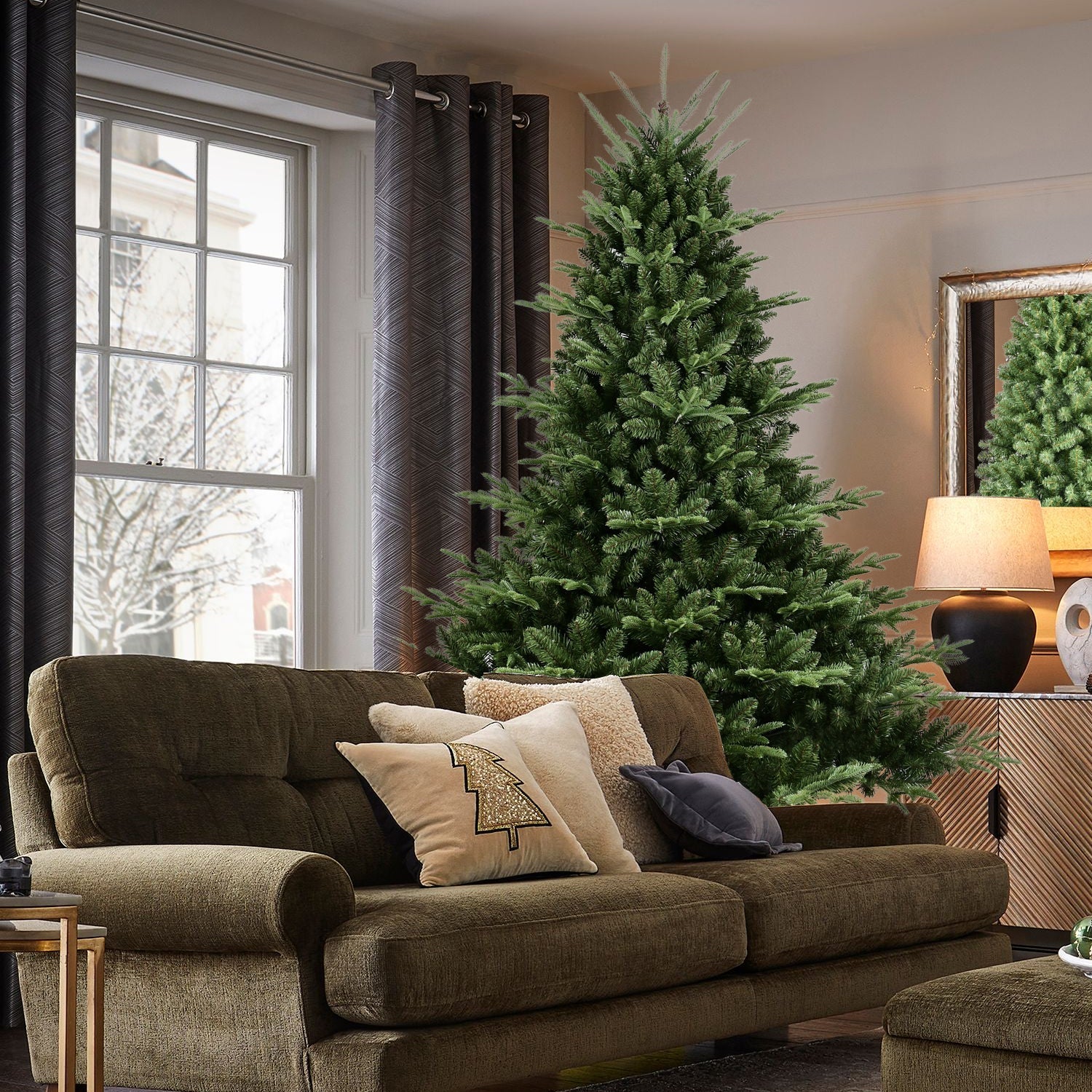Full-Shaped 5FT Christmas Tree with 1129 Tips