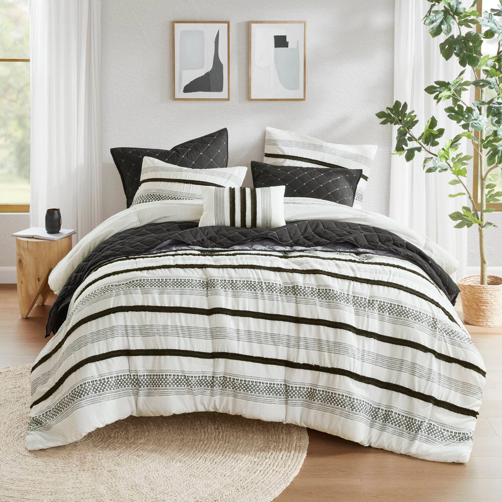 7 Piece Stripe Comforter and Quilt Set - King/Cal King