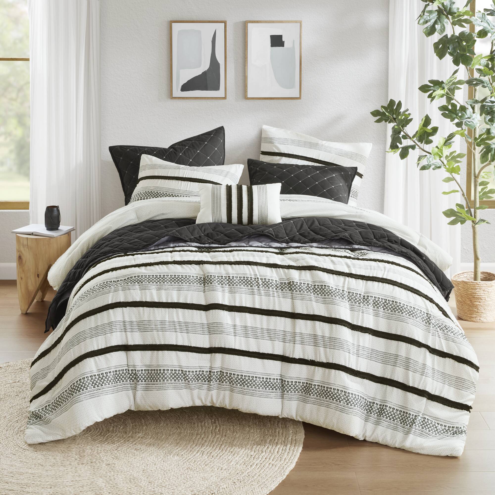 7 Piece Stripe Comforter and Quilt Set - King/Cal King