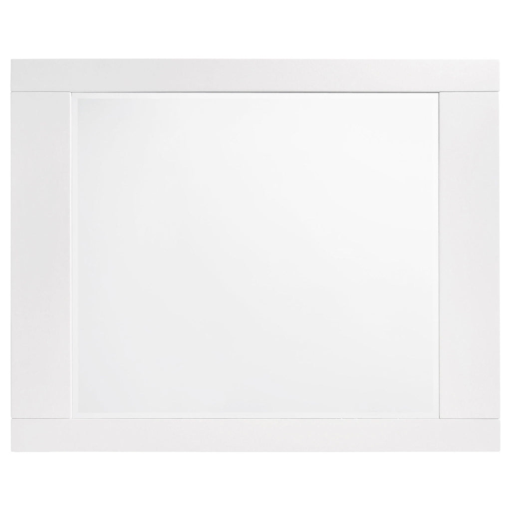 August - 6 Piece Queen Panel Bedroom Set With LED Lighting - White