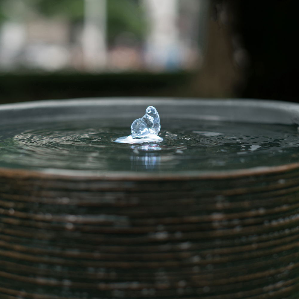 Indoor Outdoor Water Fountain, Unique Broken Urn Fountain Chic Dynamic Modern Design With Light For Garden