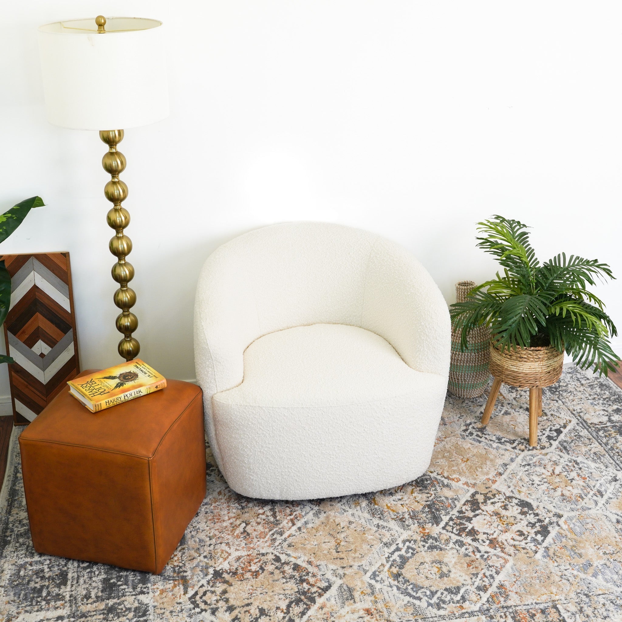 Hot Sell Mina Accent Chair