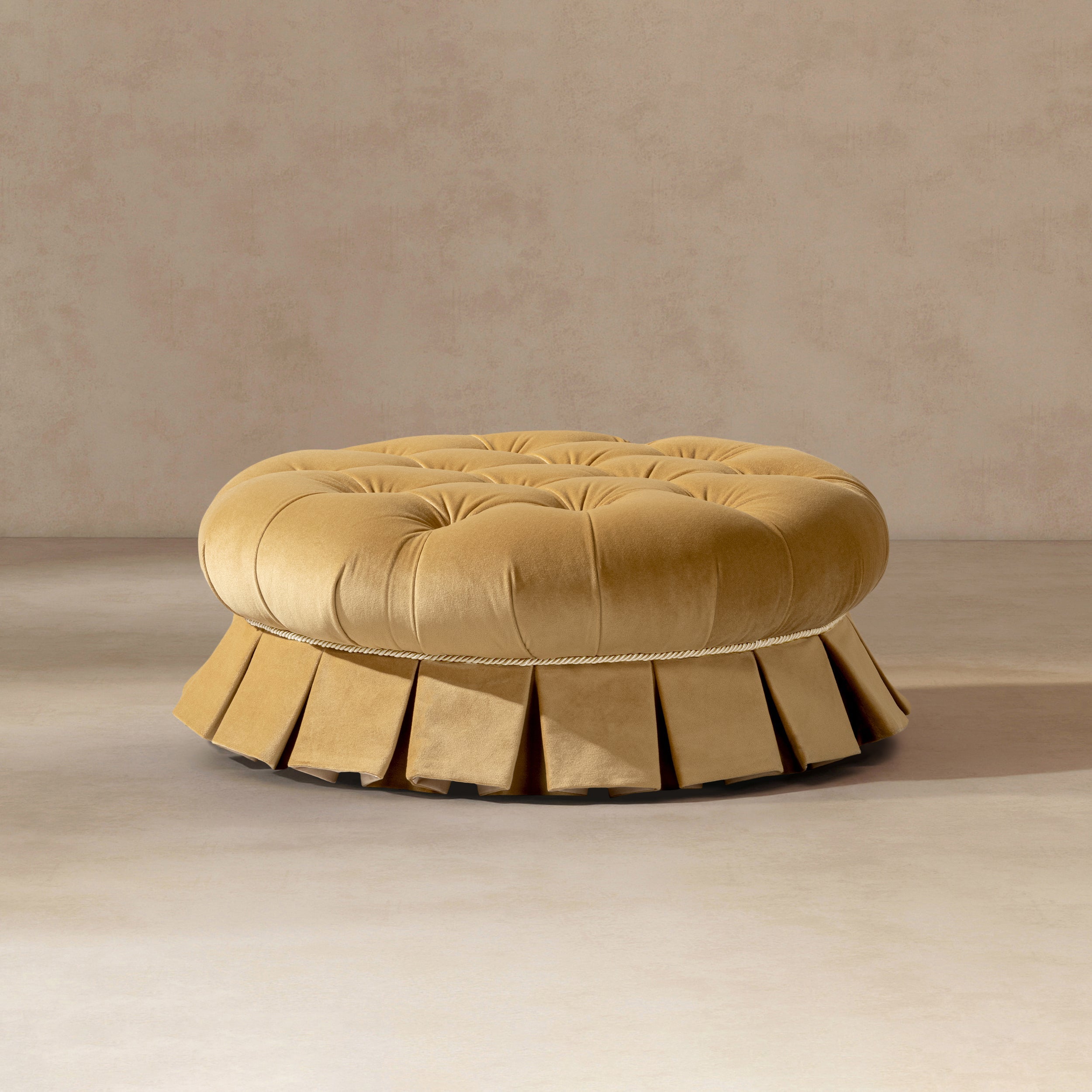 Roquefort 24.5" Round Tufted Velvet Pet Bed with Box-Pleated Skirt