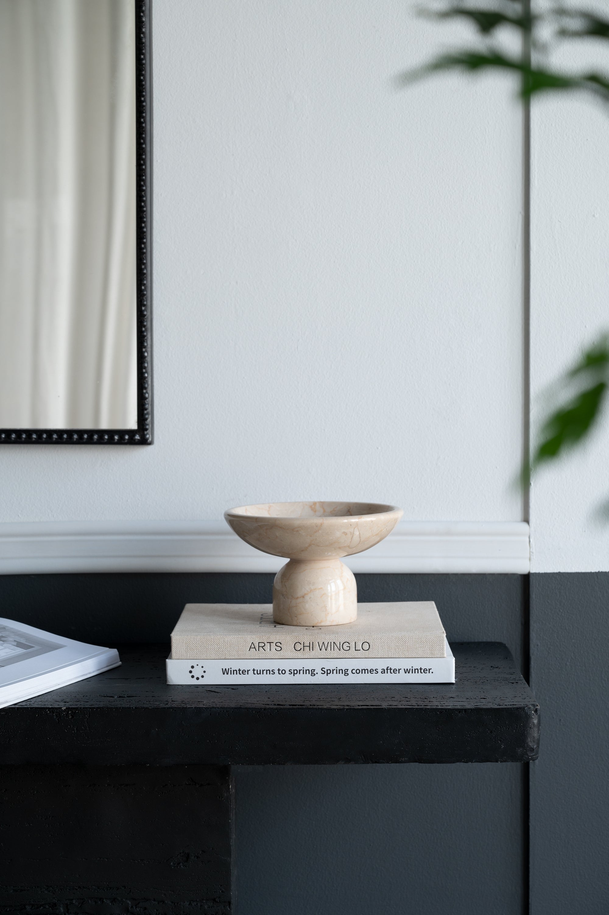 7x7x4" Round Marble Pedestal Fruit Bowl
