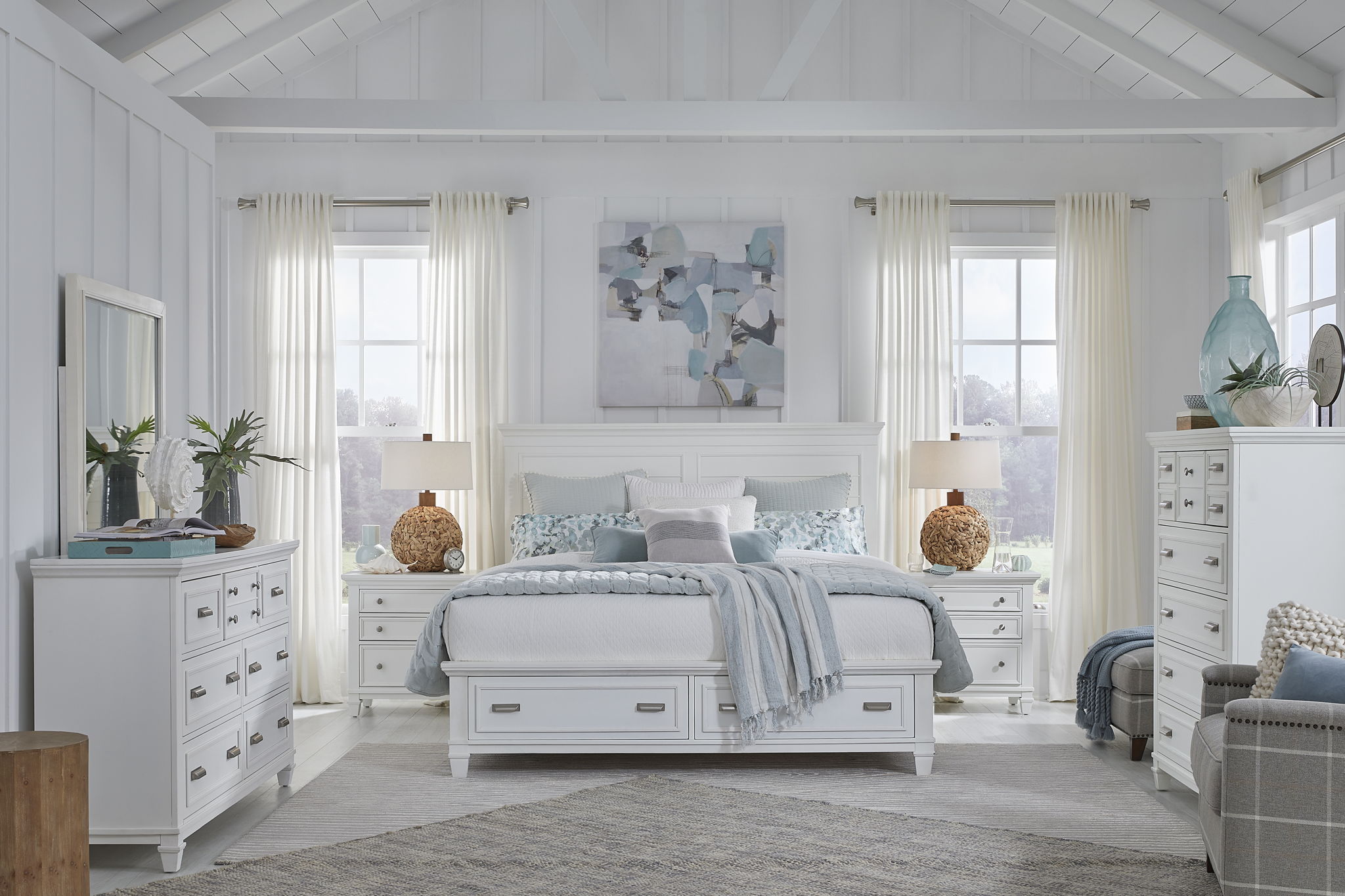 Charleston - Panel Storage Bed