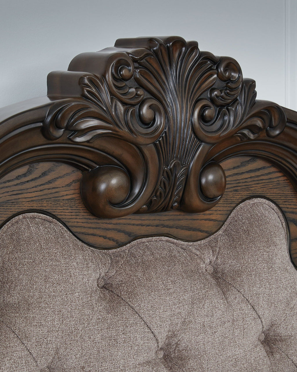 Maylee - Upholstered Bed