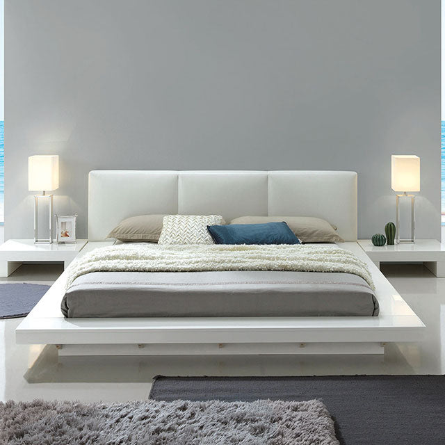 Christie - 5 Pc Queen Bedroom Set